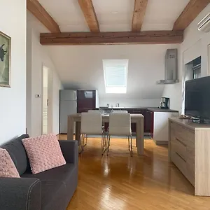 Ela's Apartmán